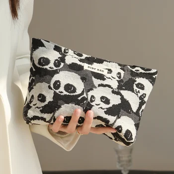 Дамски косметичка Black & White Panda, преносима червило, косметичка за мобилен телефон, клатч за пътувания, пътна чанта